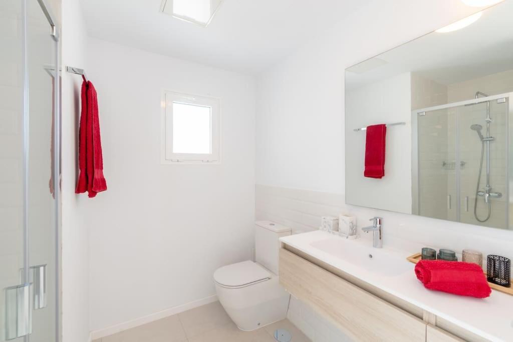 Casa Lolalo - Modern With Pool, 15min Walk To Marina Rubicon Vakantiehuis *